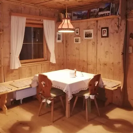 Oda ve Kahvaltı Loeberbauer 3*