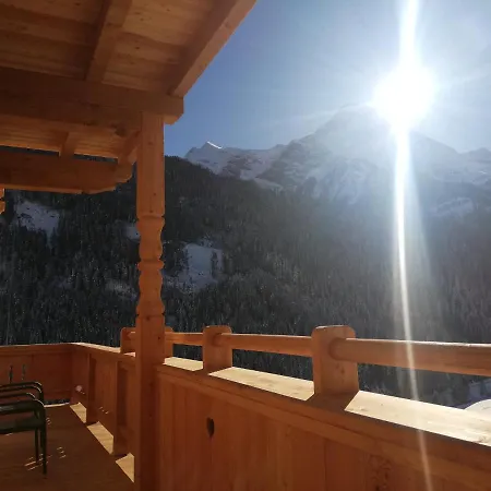 Loeberbauer Oda ve Kahvaltı Tux